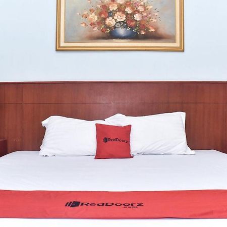 Reddoorz Near Kampung Warna Warni Hotel Malang Exterior photo